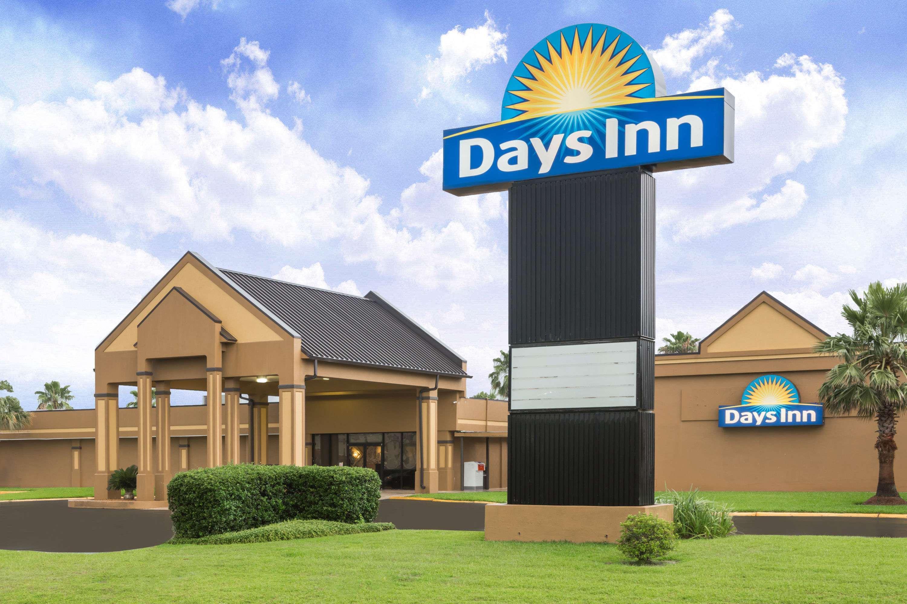 Days Inn & Suites By Wyndham Jennings Buitenkant foto